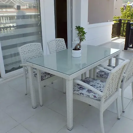 Appartement Taurus Residences 2 *